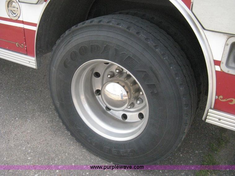 image for item H5459 1995 Spartan Gladiator fire truck