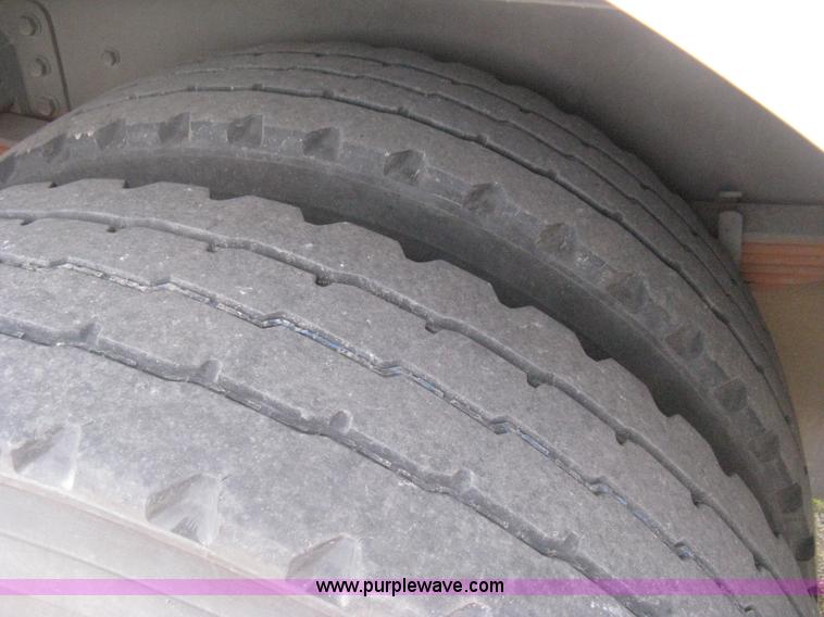 image for item H5459 1995 Spartan Gladiator fire truck