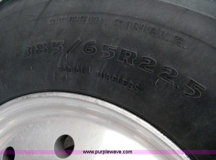 image for item H5459 1995 Spartan Gladiator fire truck