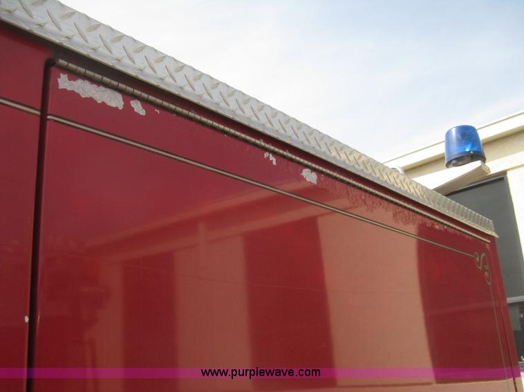 image for item H5459 1995 Spartan Gladiator fire truck