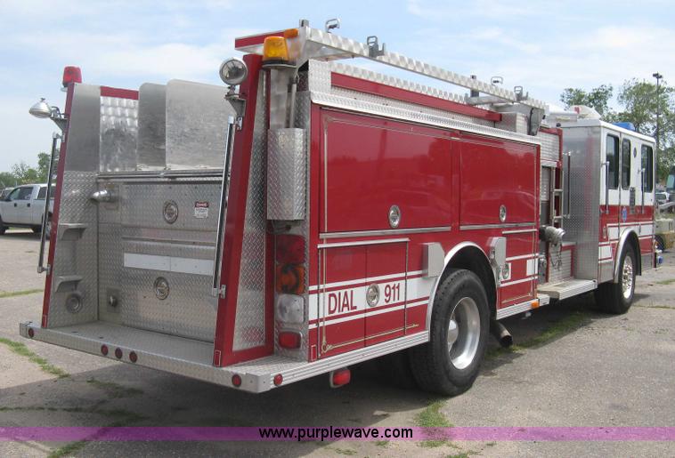image for item H5460 2000 HME 1871 fire truck