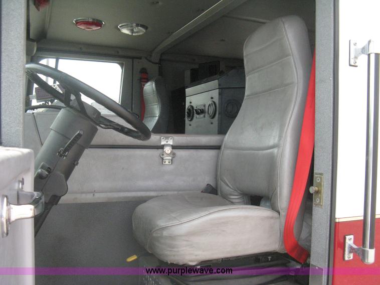 image for item H5460 2000 HME 1871 fire truck