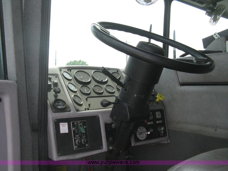 image for item H5460 2000 HME 1871 fire truck