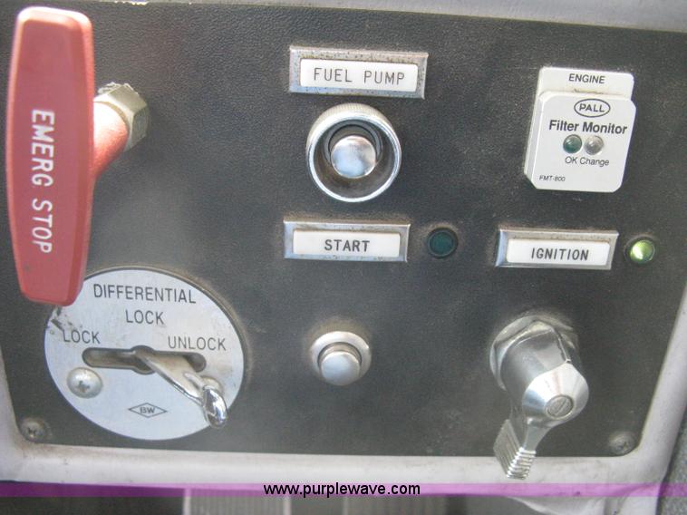 image for item H5460 2000 HME 1871 fire truck