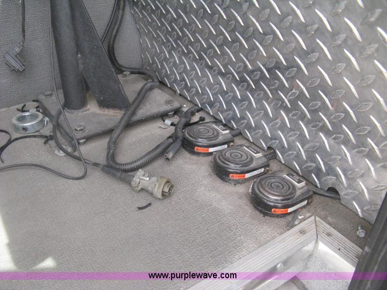 image for item H5460 2000 HME 1871 fire truck