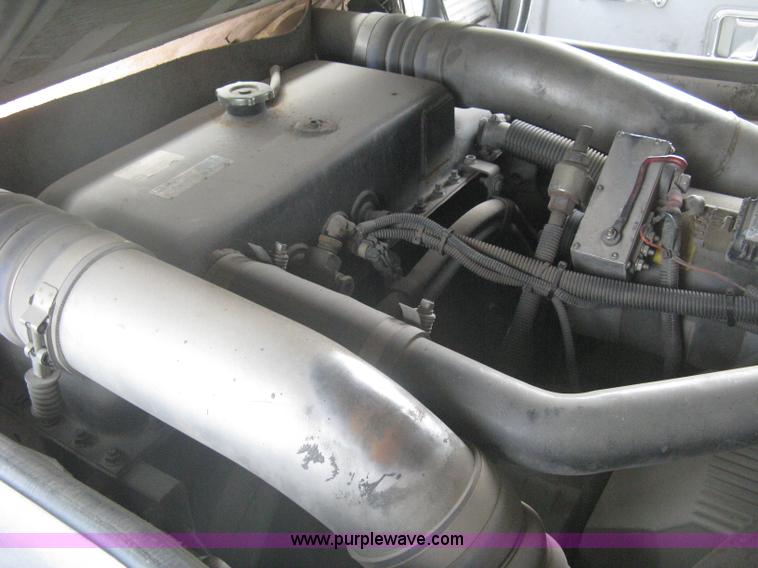 image for item H5460 2000 HME 1871 fire truck