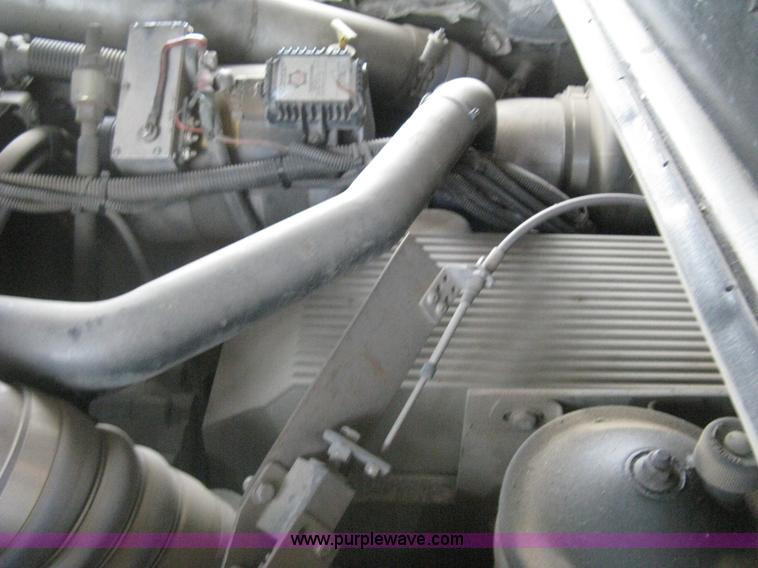 image for item H5460 2000 HME 1871 fire truck