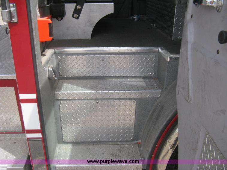 image for item H5460 2000 HME 1871 fire truck