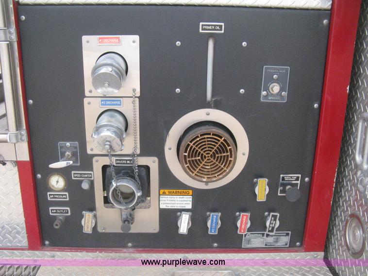 image for item H5460 2000 HME 1871 fire truck