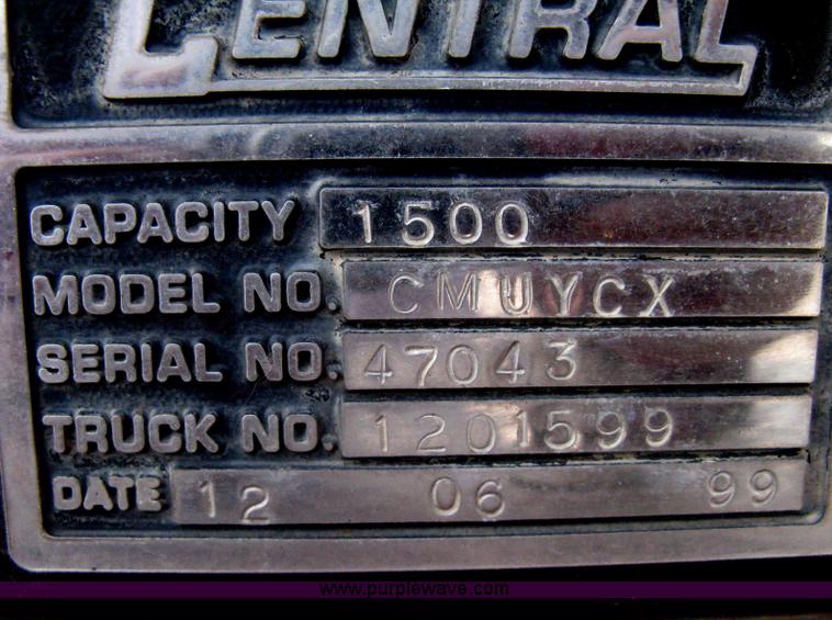 image for item H5460 2000 HME 1871 fire truck