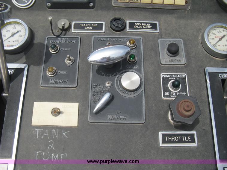 image for item H5460 2000 HME 1871 fire truck