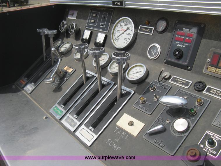 image for item H5460 2000 HME 1871 fire truck