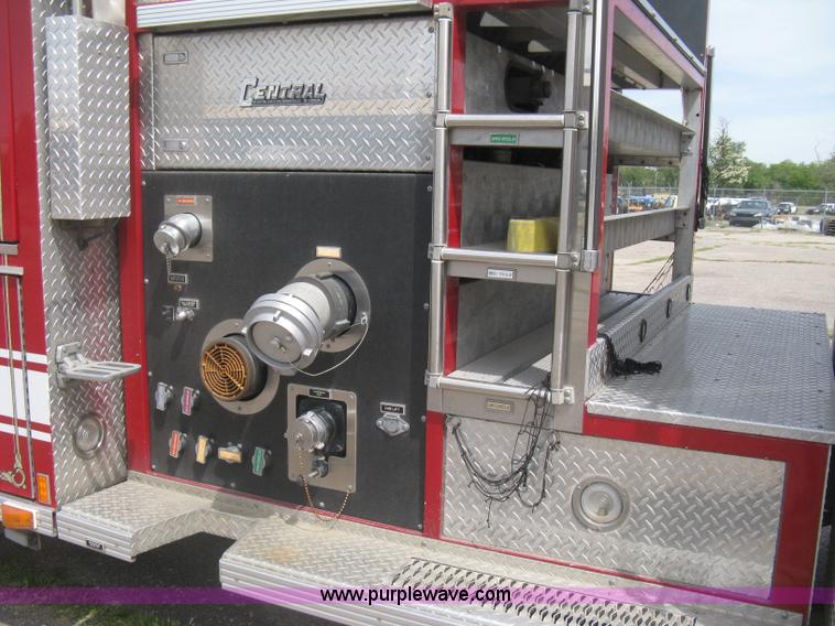 image for item H5460 2000 HME 1871 fire truck