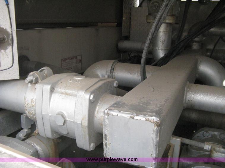 image for item H5460 2000 HME 1871 fire truck