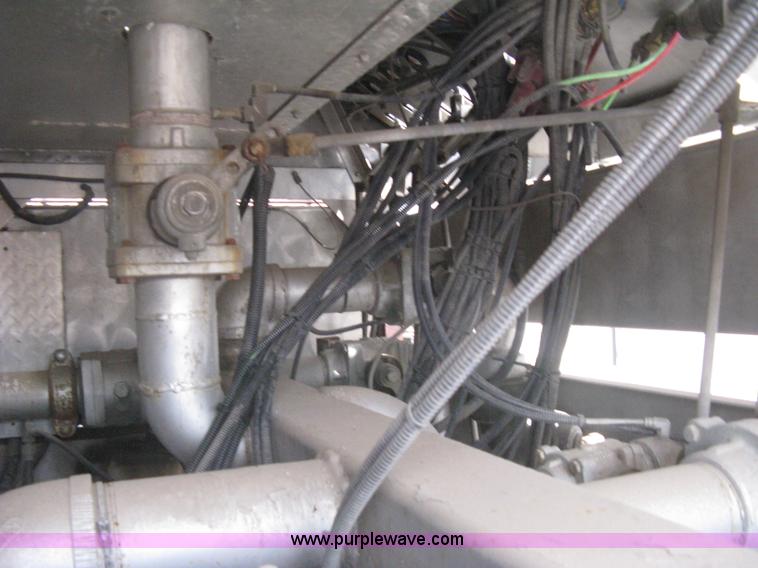 image for item H5460 2000 HME 1871 fire truck