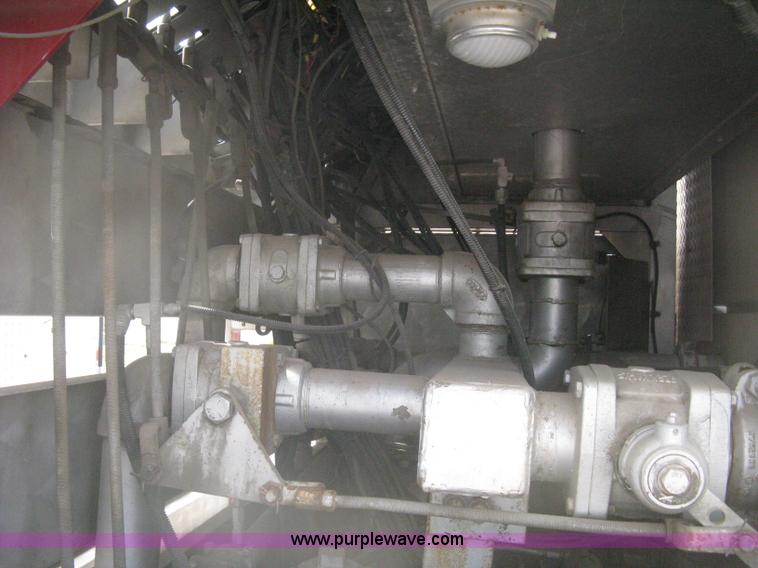 image for item H5460 2000 HME 1871 fire truck