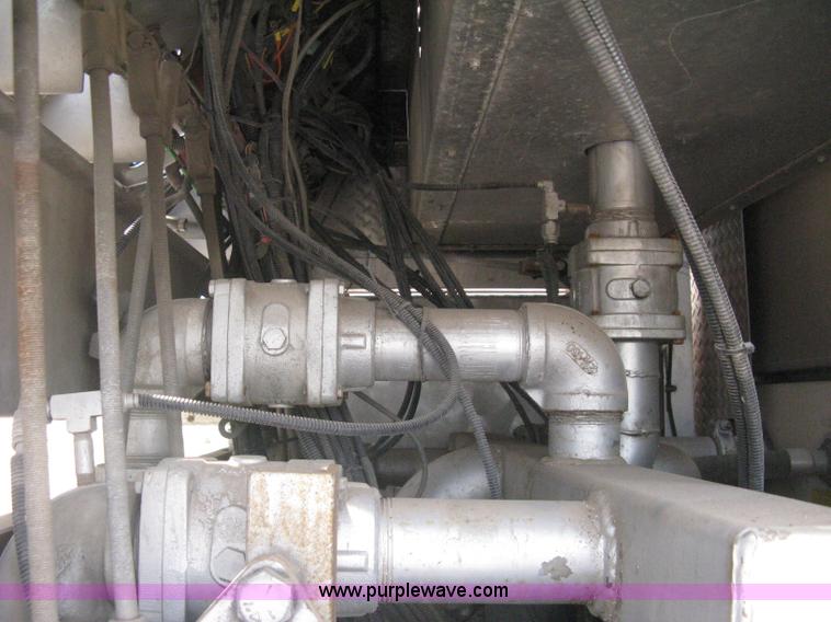 image for item H5460 2000 HME 1871 fire truck