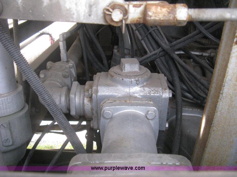 image for item H5460 2000 HME 1871 fire truck