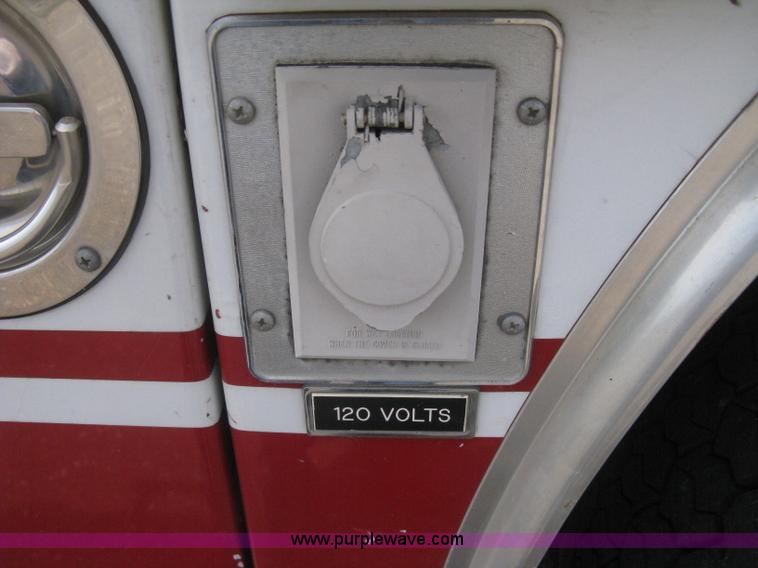 image for item H5460 2000 HME 1871 fire truck