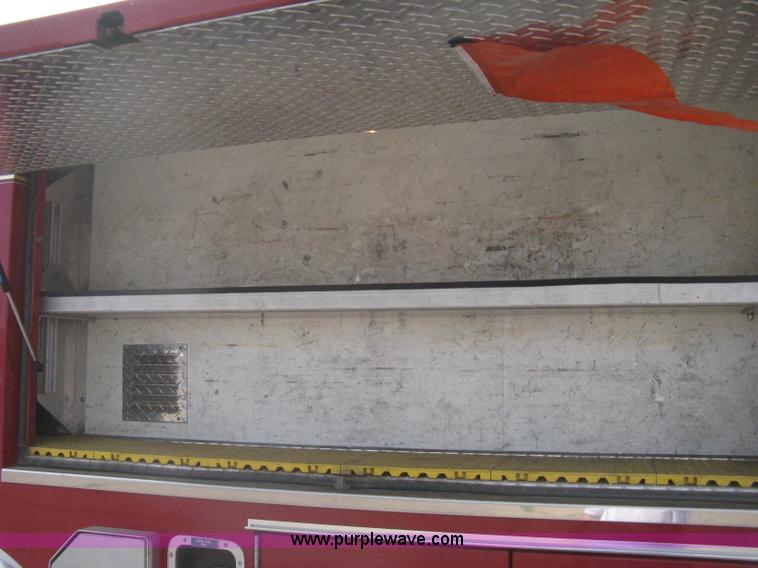 image for item H5460 2000 HME 1871 fire truck