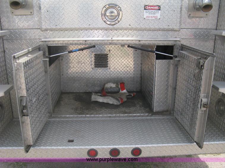 image for item H5460 2000 HME 1871 fire truck