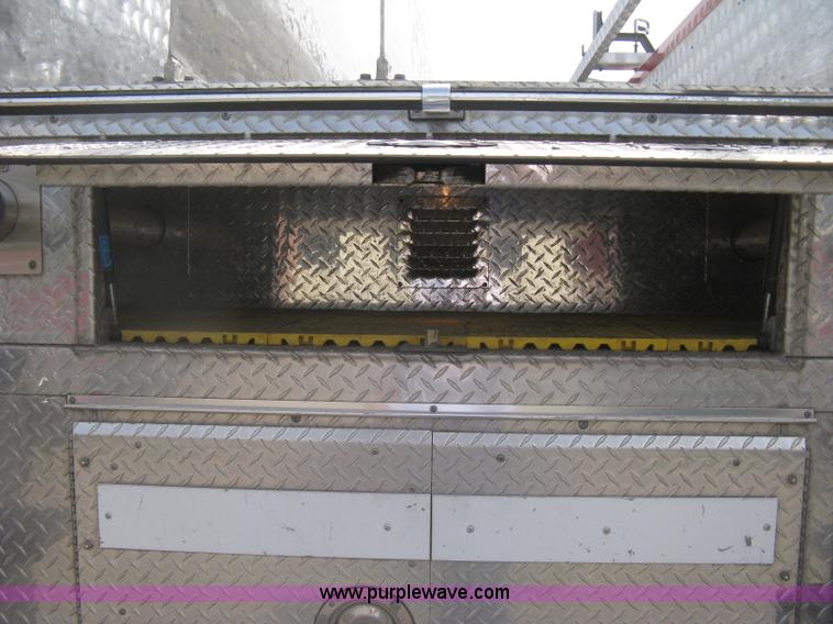 image for item H5460 2000 HME 1871 fire truck