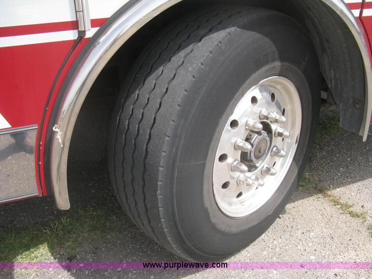 image for item H5460 2000 HME 1871 fire truck