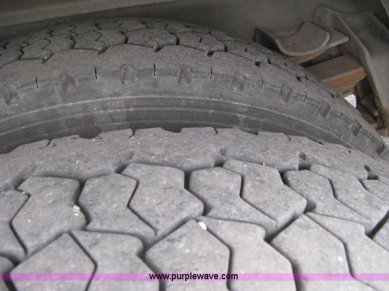 image for item H5460 2000 HME 1871 fire truck