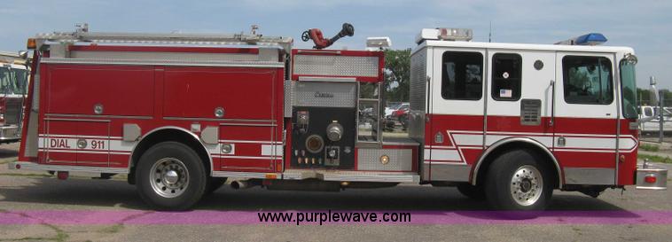 image for item H5461 2000 HME 1871 fire truck