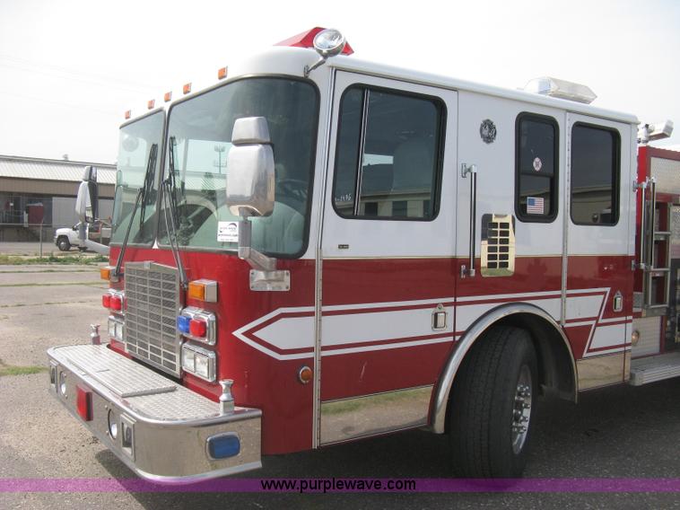 image for item H5461 2000 HME 1871 fire truck