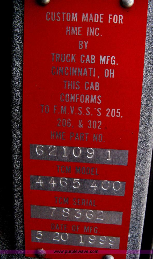 image for item H5461 2000 HME 1871 fire truck