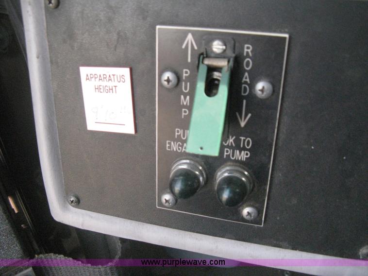 image for item H5461 2000 HME 1871 fire truck