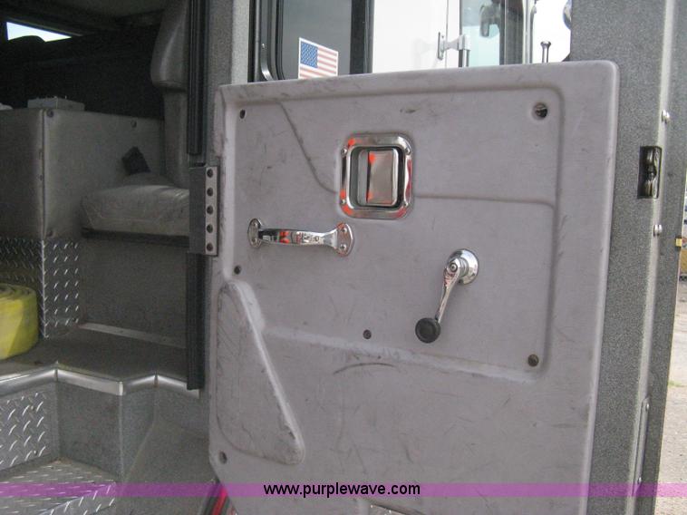 image for item H5461 2000 HME 1871 fire truck