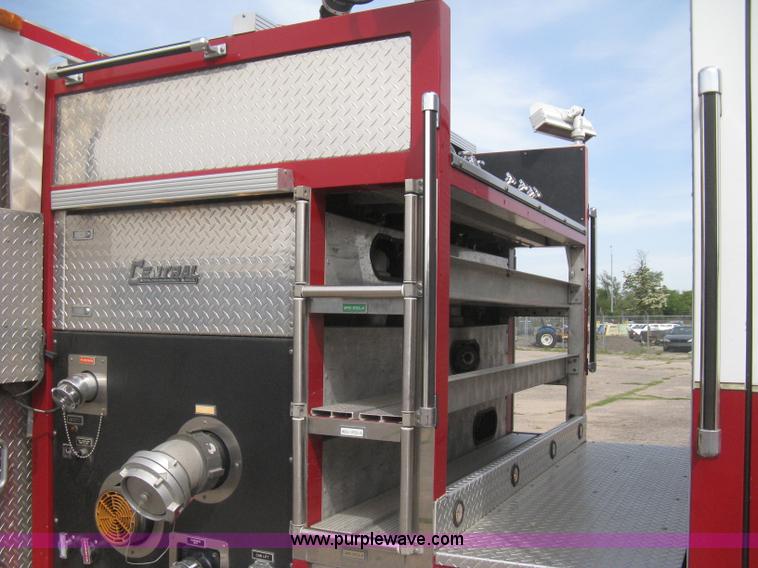 image for item H5461 2000 HME 1871 fire truck