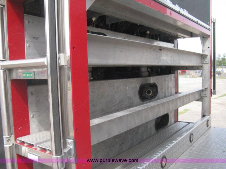 image for item H5461 2000 HME 1871 fire truck