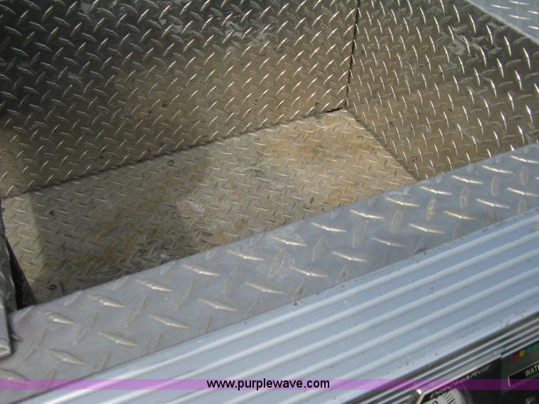 image for item H5461 2000 HME 1871 fire truck