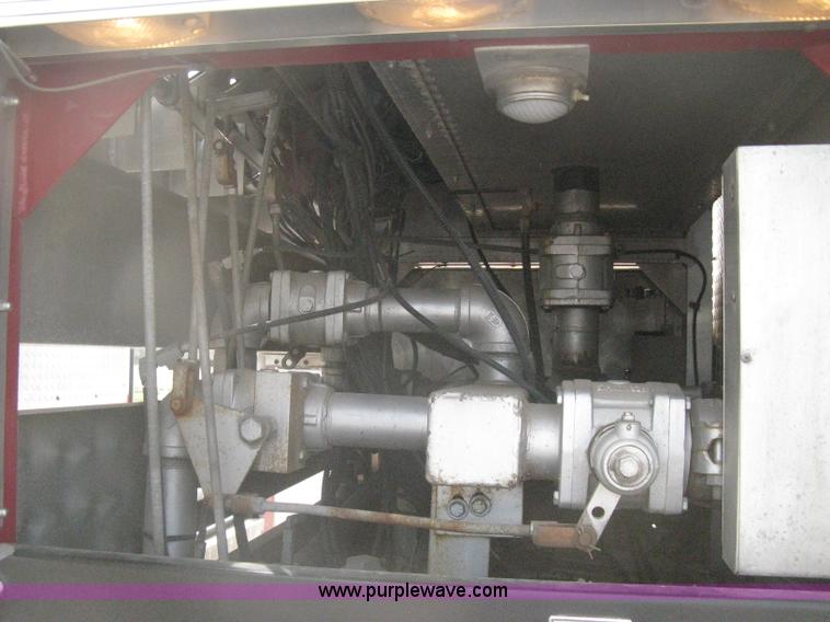 image for item H5461 2000 HME 1871 fire truck