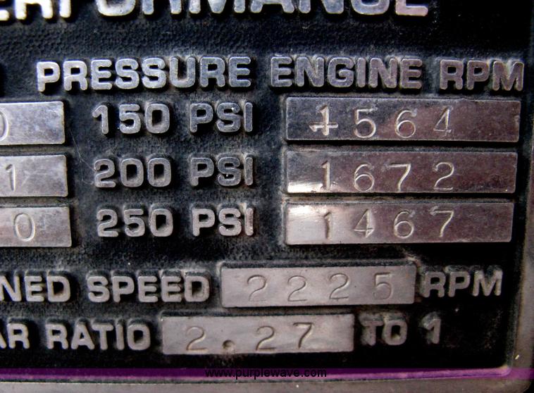 image for item H5461 2000 HME 1871 fire truck