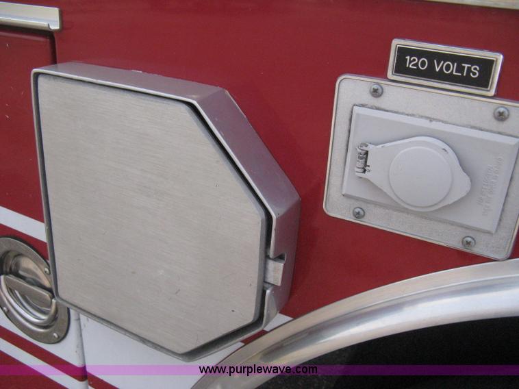 image for item H5461 2000 HME 1871 fire truck