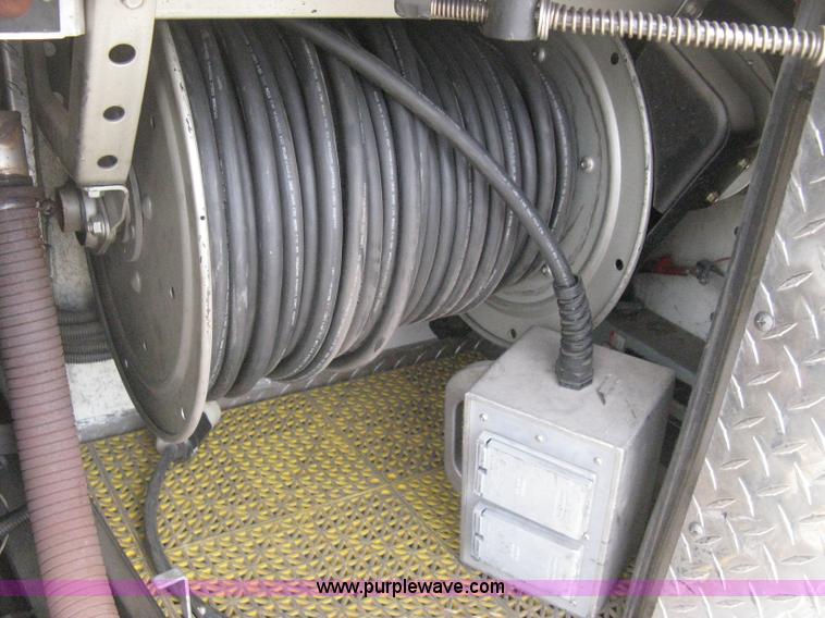 image for item H5461 2000 HME 1871 fire truck