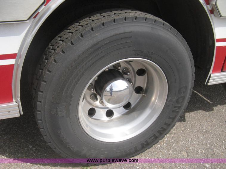 image for item H5461 2000 HME 1871 fire truck