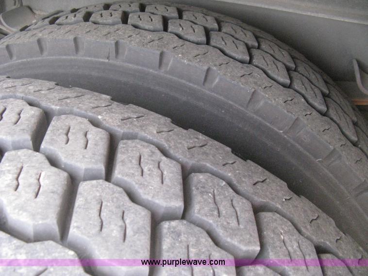 image for item H5461 2000 HME 1871 fire truck