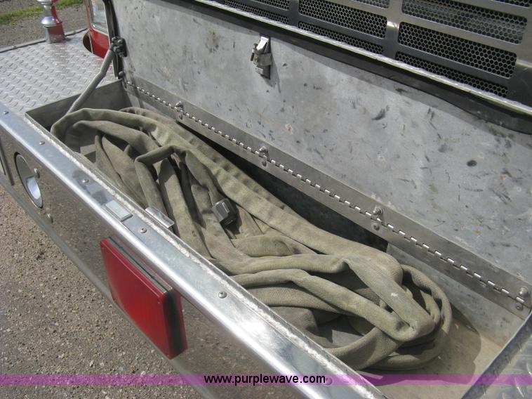 image for item H5461 2000 HME 1871 fire truck