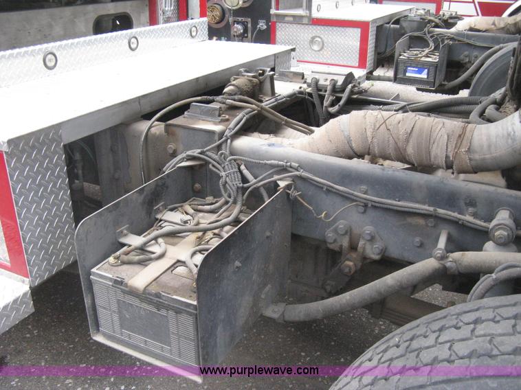 image for item H5461 2000 HME 1871 fire truck