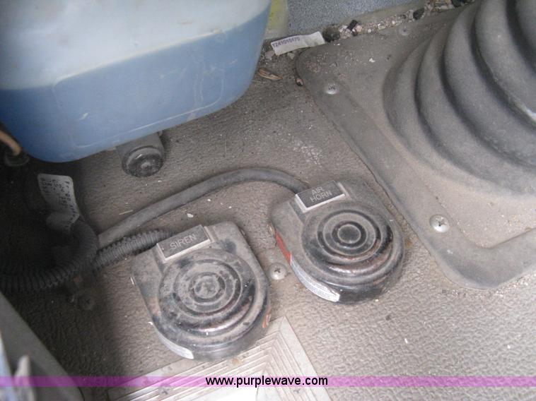 image for item H5462 2000 HME 1871 fire truck