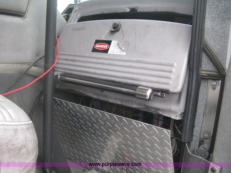 image for item H5462 2000 HME 1871 fire truck