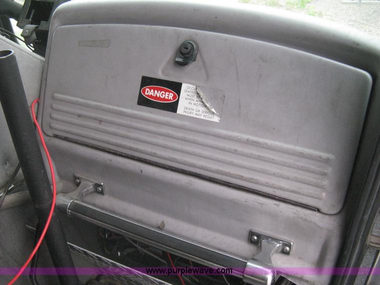 image for item H5462 2000 HME 1871 fire truck