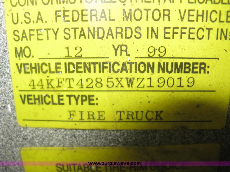 image for item H5462 2000 HME 1871 fire truck