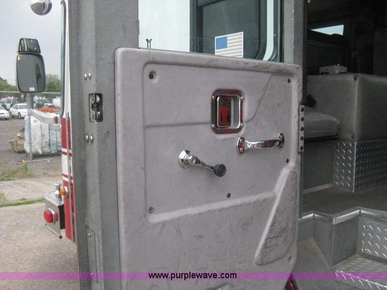 image for item H5462 2000 HME 1871 fire truck