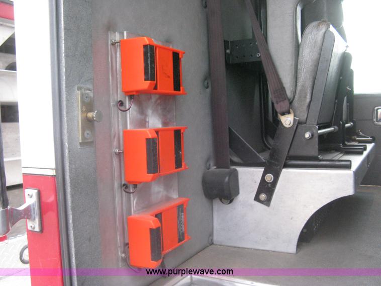 image for item H5462 2000 HME 1871 fire truck